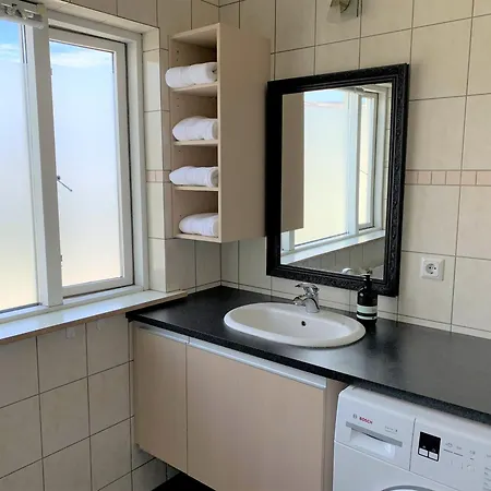Great Downtown Apartment With Beautiful View Akureyri Exterior foto