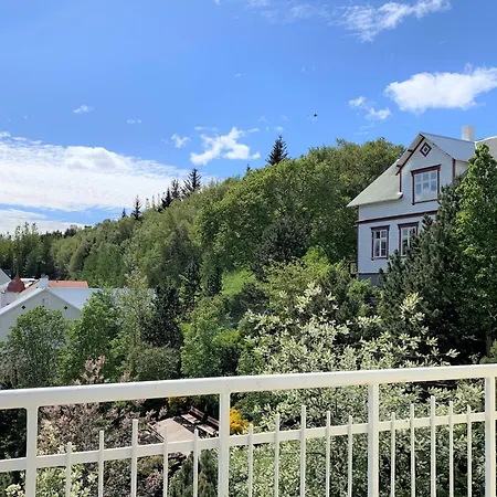 Great Downtown Apartment With Beautiful View Akureyri Exterior foto